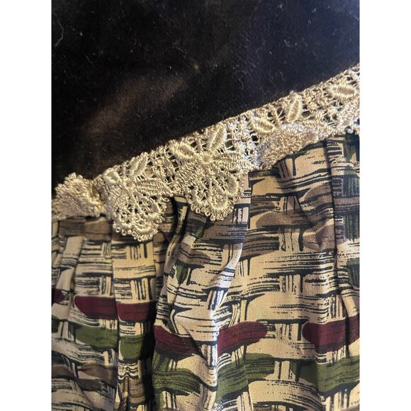 Vintage 80s Miss O Oscar De La Renta Silk Basket Weave Skirt with Velvet Yoke - Picture 9 of 11